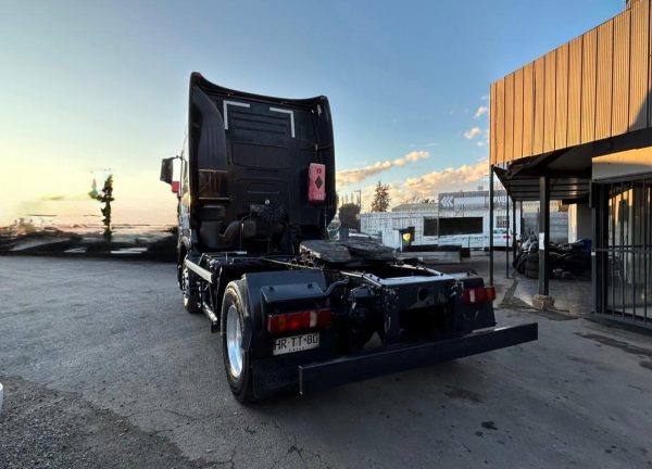 Tracto camiónSinotruck 2015 TR380 Manual Ref NTTT80 - Imagen 3